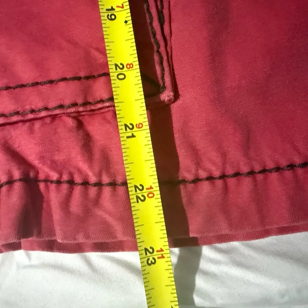 True religion shorts size 33 - Picture 6 of 6